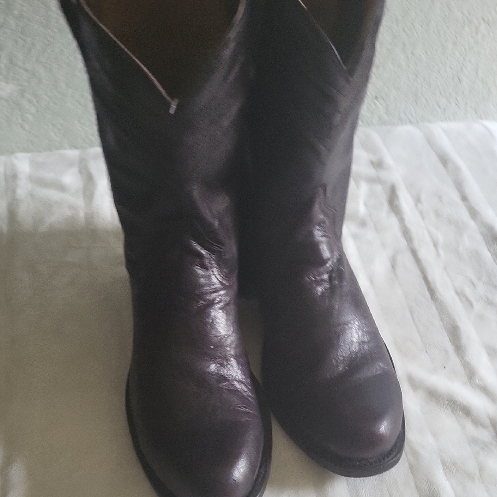 Botas - Picture 6 of 7